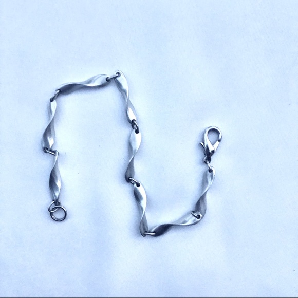 SILVER BRACELET Twisted Wave Links NEW - Picture 2 of 4